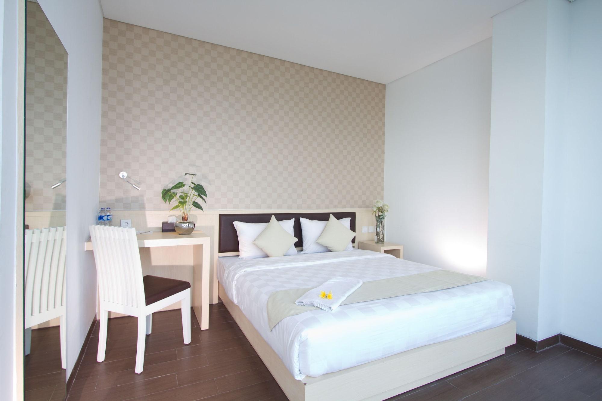 Hotel 88 Grogol Jakarta By Wh Eksteriør bilde