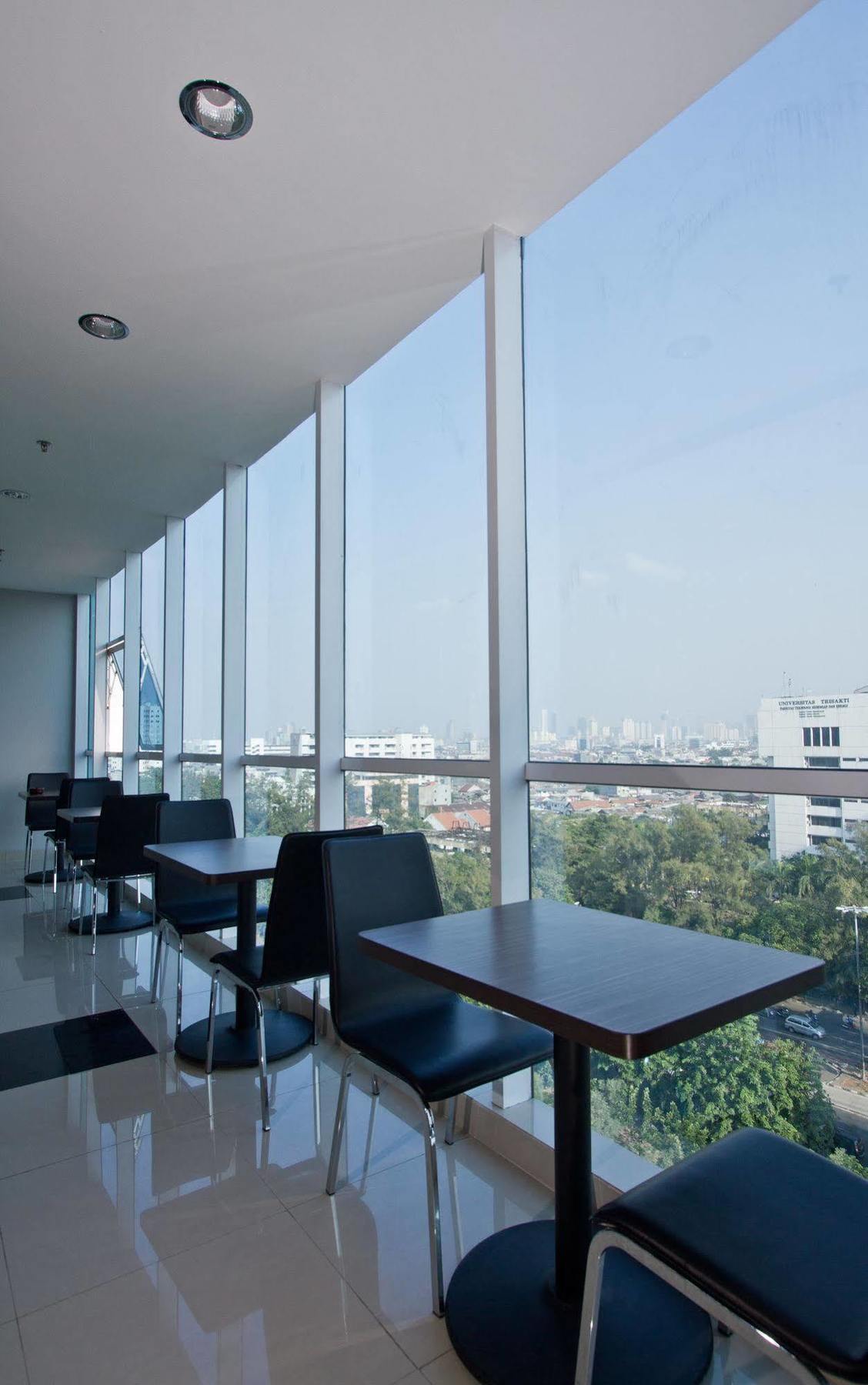 Hotel 88 Grogol Jakarta By Wh Eksteriør bilde